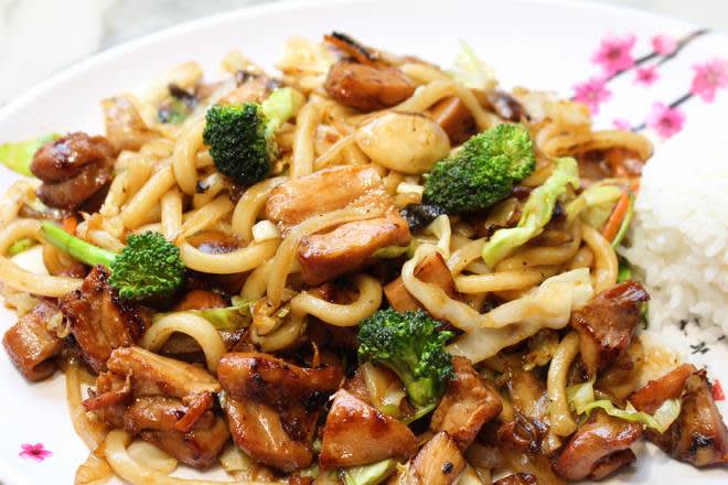 Chicken Yaki-Udon