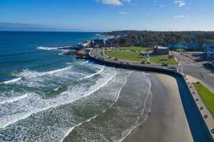 Narragansett Town Beach Food Trucks At The Beach