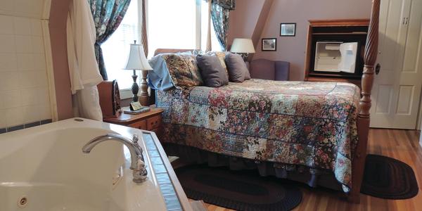 Poconos Adults Only Romantic Getaways to the Pocono Mountains