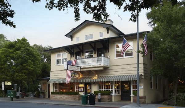 Calistoga Inn and Brewery