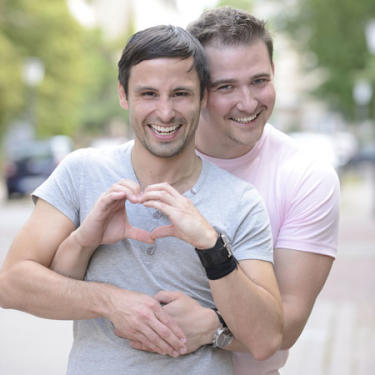 [Image: gay-couple_450x450_61b87ac4-b7bb-45a4-99...53666d.jpg]