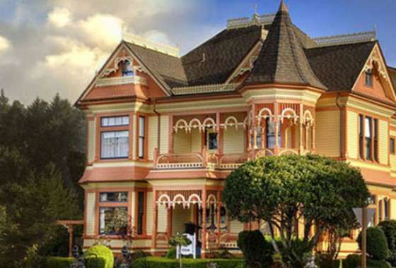 Gingerbread Mansion Inn