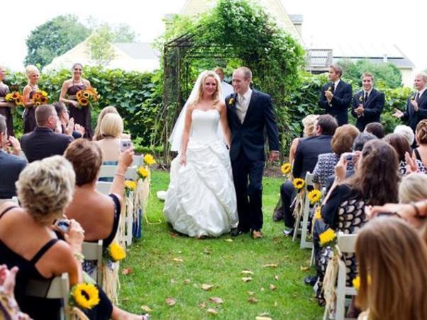 Crossing Vineyards And Winery Crossing Vineyards Wedding