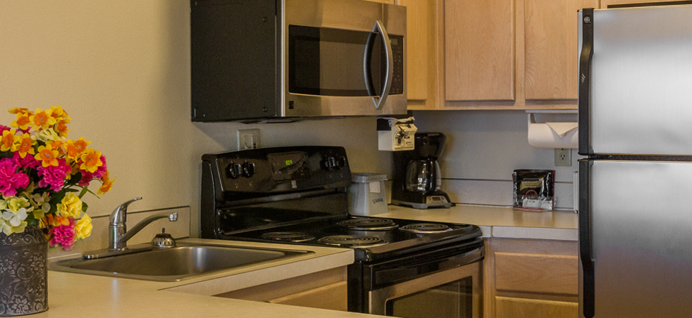 Eugene Extended Stay Hotels Temporary Housing Cascades Full Kitchen At Driftwood Ss