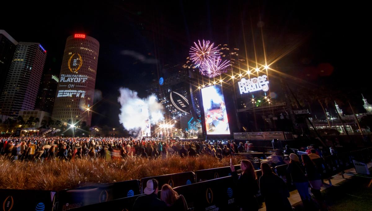 CFP Main Stage Curtis Hixon