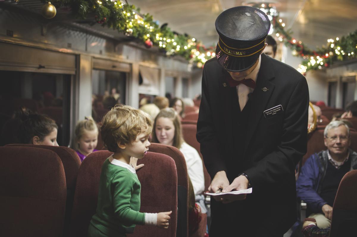 CHA_Holiday_Tennessee Valley Railroad Museum North Pole Limited