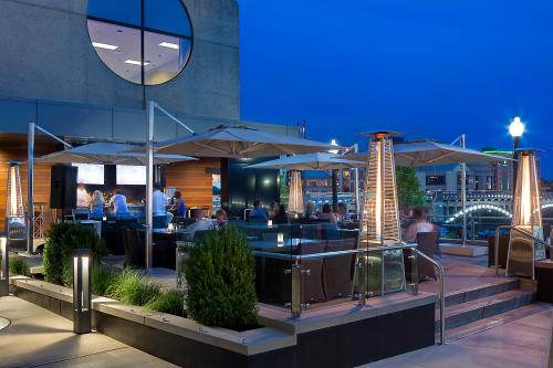 The Kitchen by Wolfgang Puck patio in Grand Rapids