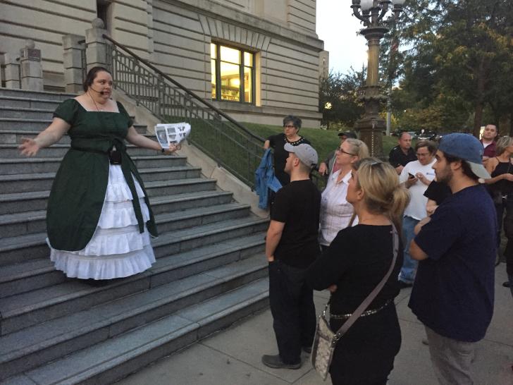 Julie Rathsack leading the Ghosts of Grand Rapids tour