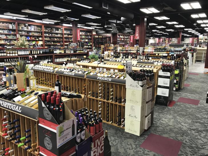 Interior of Rishi's International Beverage in Grand Rapids, Michigan