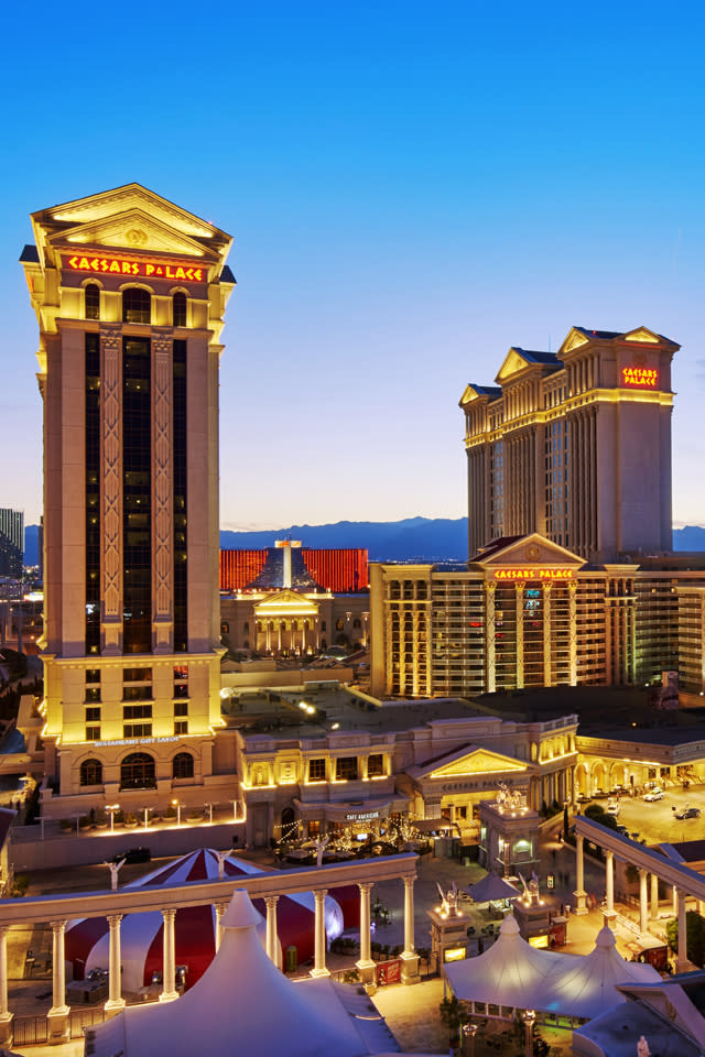 which vegas casinos are owned by caesars