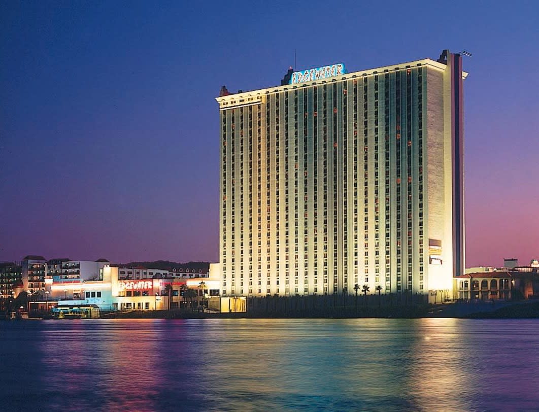 hotels near edgewater hotel and casino resort