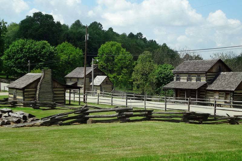 Historic Hanna's Town