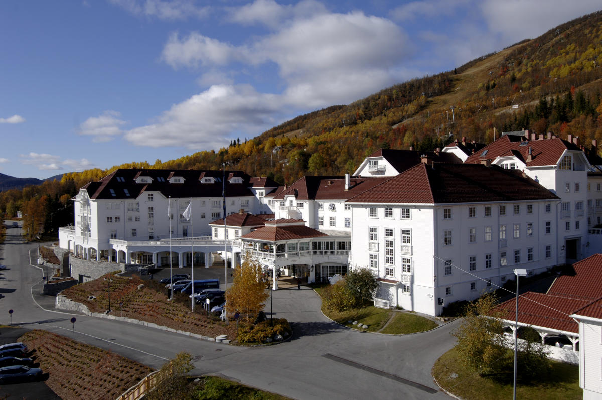 Dr. Holms Hotel