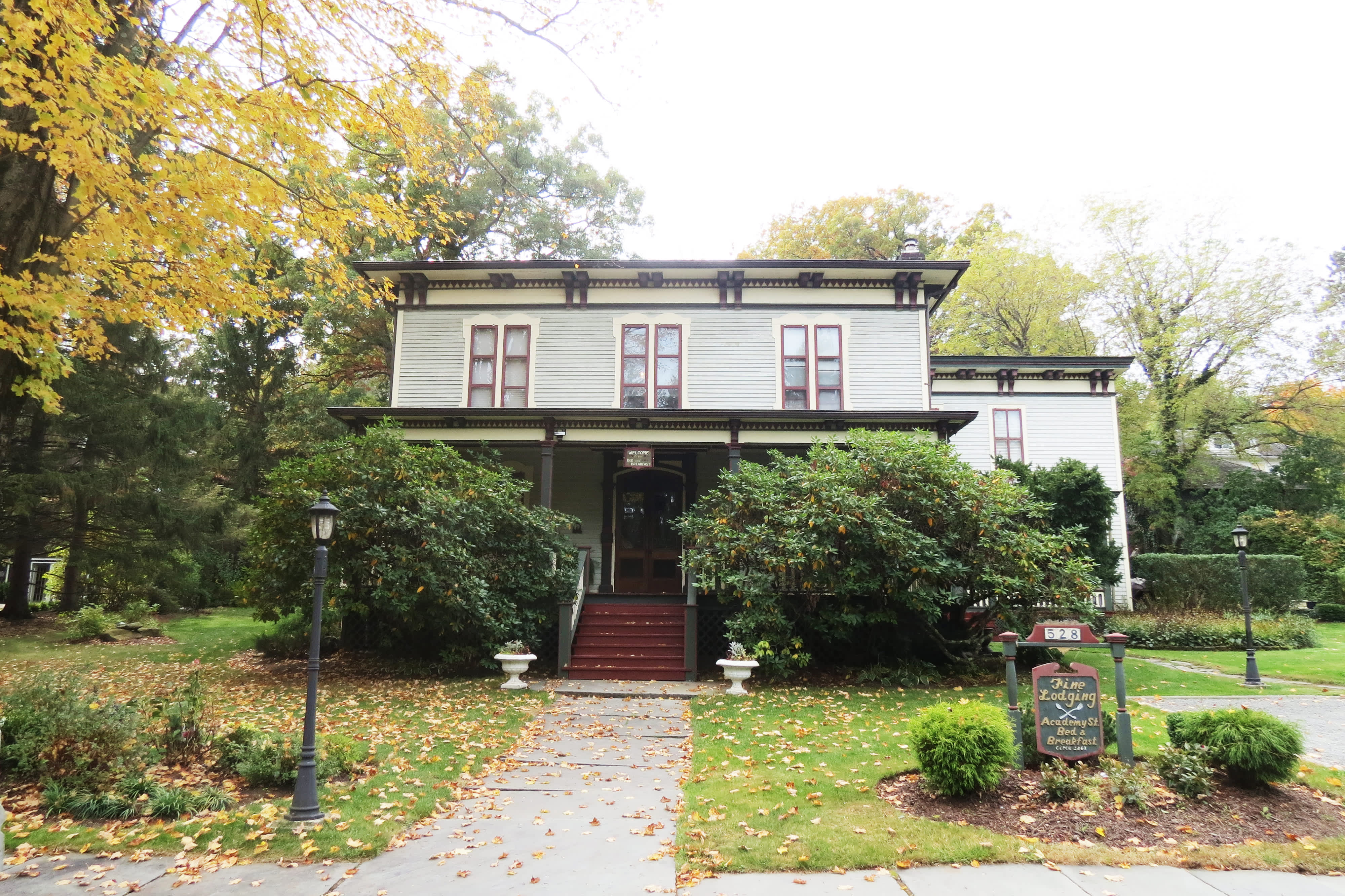 Poconos Bed & Breakfasts Pocono Mountains Places to Stay Poconos Bed & Breakfasts Pocono Mountains Places to Stay