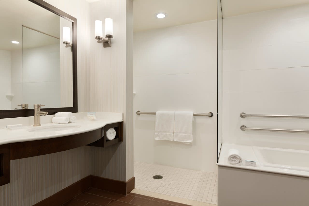 Hilton Garden Inn Boston Logan Airport Hilton Garden Inn Boston Logan Airport