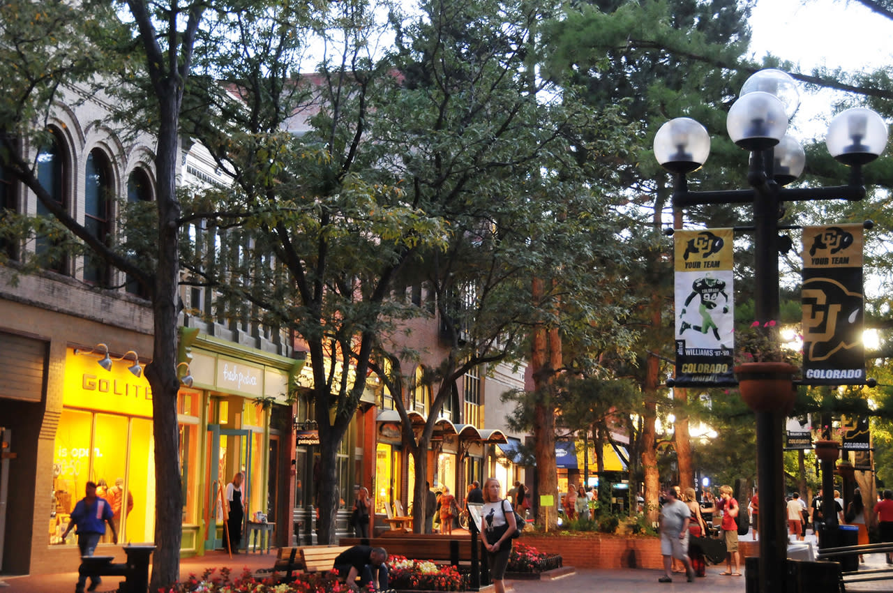 Historic Downtown Boulder Pearl Street Mall