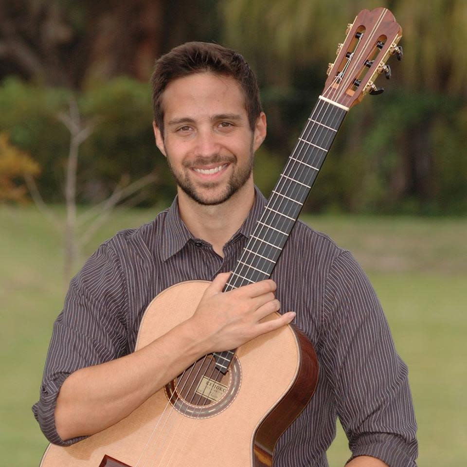 Faculty Artist Recital: Erol Ozsever, Guitar