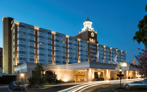 Long Island Pet Friendly Hotels Discover Garden City Hotel The