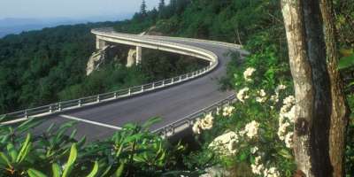 Warm Weather Calls for a Relaxing Scenic Drive