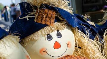 KID FRIENDLY HALLOWEEN - SIDE PANEL - MERRYMEAD FARM
