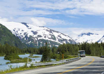 bus tours along the Seward Highway