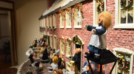 Byers Choice Carolers