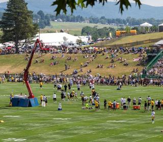 Visit Steelers Training Cam