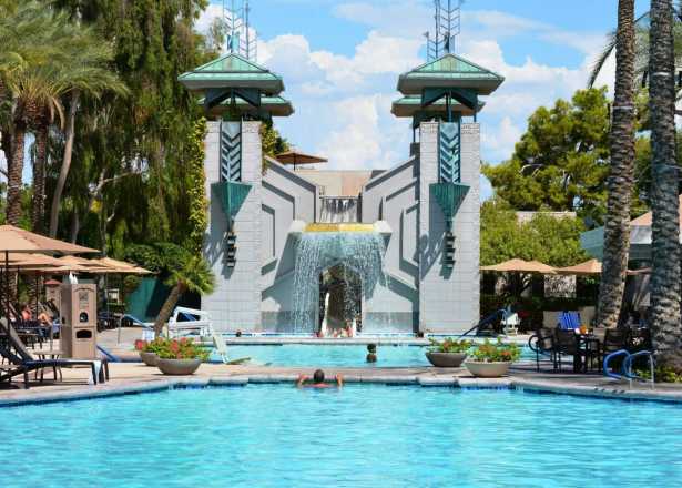Phoenix Hotels Resorts Dude Ranches And Bed Breakfasts Special Packages