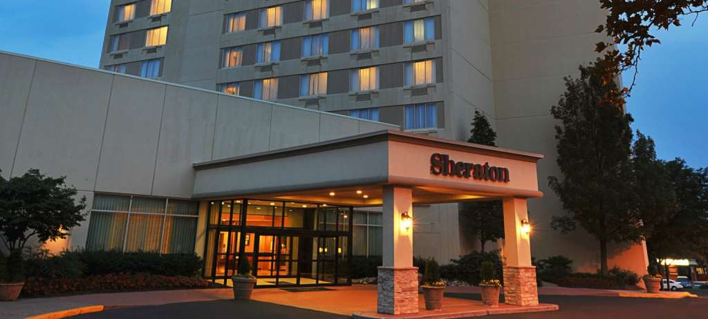 5 Kid Friendly Hotel Pools In Bucks County