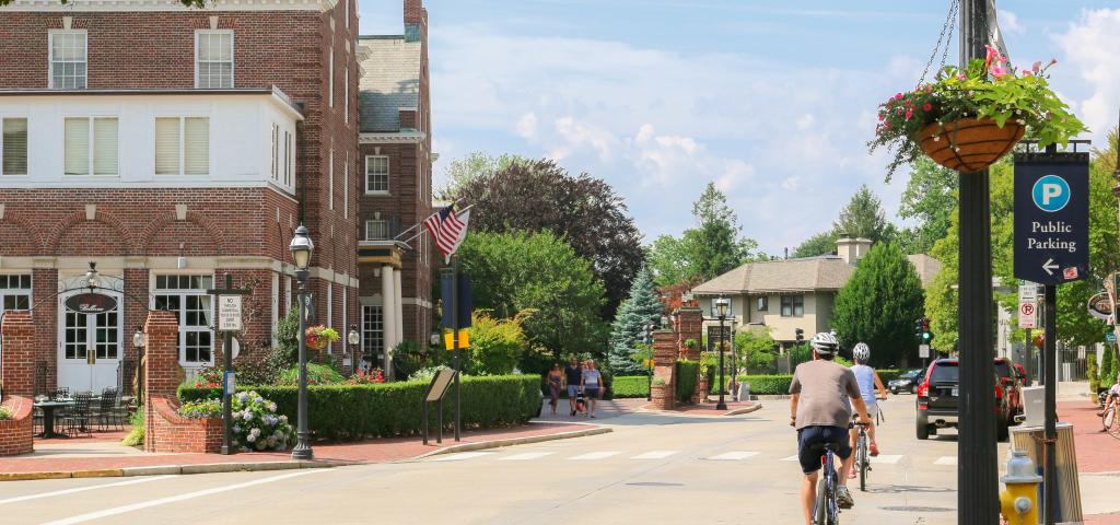 Seafood Restaurants In Newport Dock To Table Dining A Guide To Biking