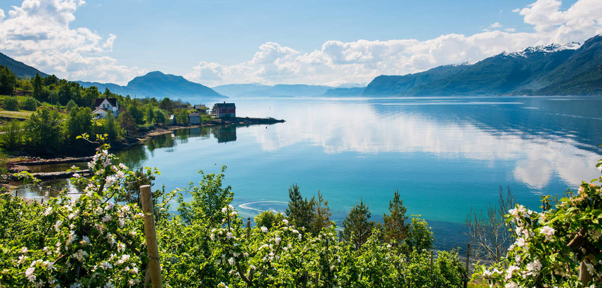 The Hardangerfjord Region - Official travel guide to Norway - visitnorway.com