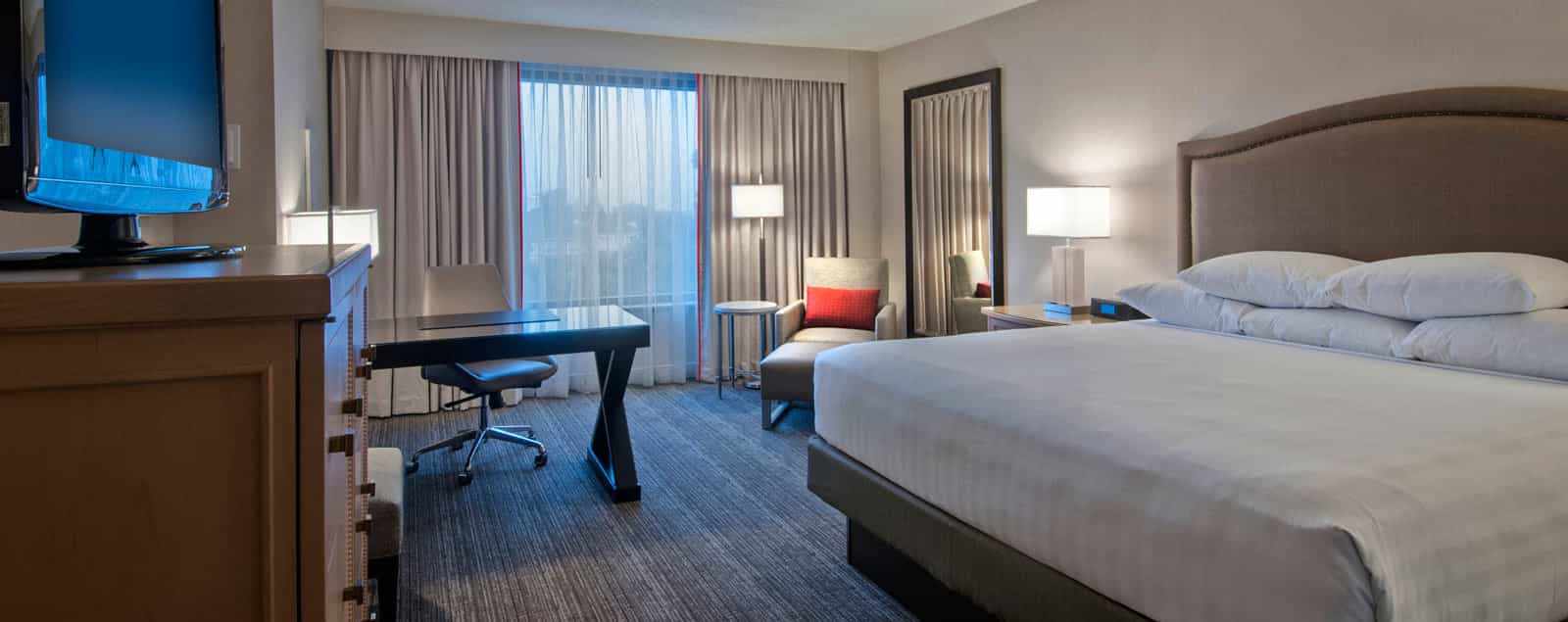 Hotels In Reston Va Places To Stay Fairfax County Herndon And Reston Hotels