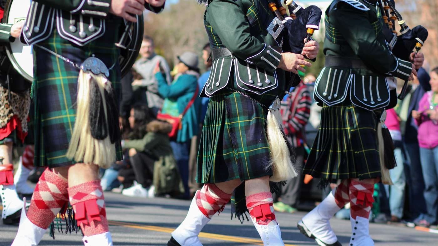 Bagpipe players