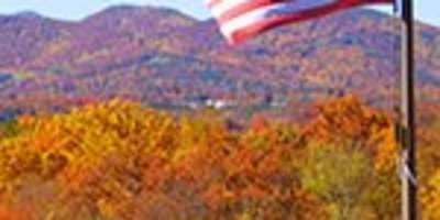 Brilliant Fall Colors as Foliage Peaks in Asheville