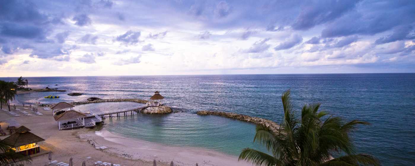 EMA_Jamaica_3285