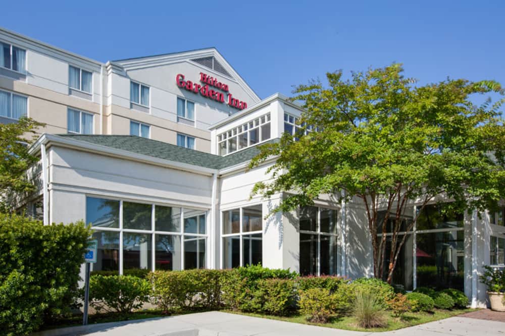 Book Your Group Visit or Tour at Hilton Garden Inn Charleston Airport