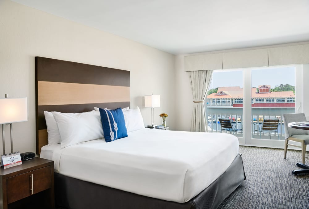 Shem Creek Inn | Charleston Area CVB