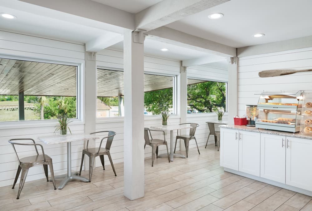 Shem Creek Inn | Charleston Area CVB