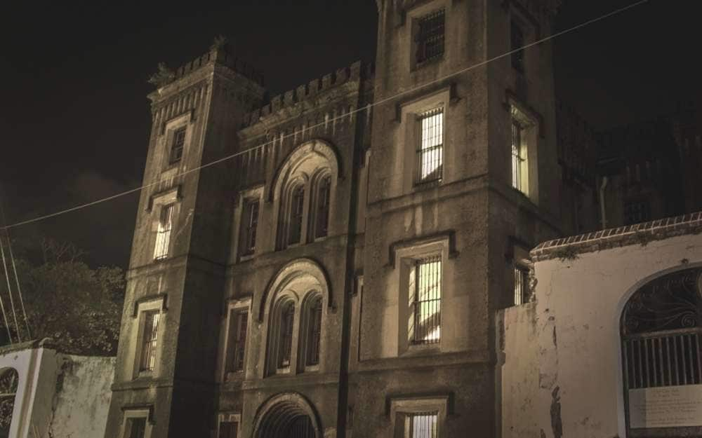 haunted jail tour in charleston sc