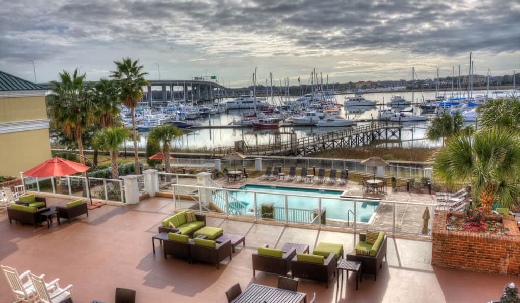Charleston Hotels Lodging Guide Where To Stay In Courtyard Charleston Waterfront