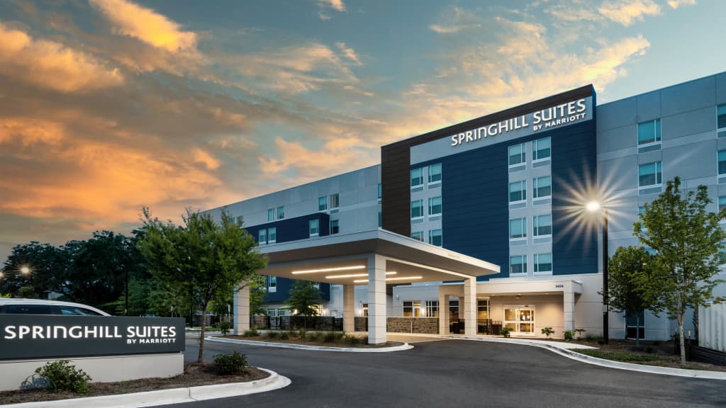 Image of SpringHill Suites Charleston Airport & Convention Center