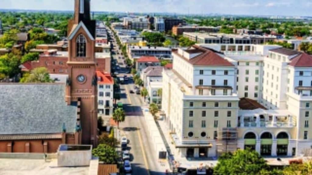 Image of Francis Marion Hotel