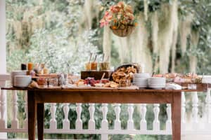 Wedding Caterers In Charleston Sc Charleston Wedding Guide Charleston Wedding Guide