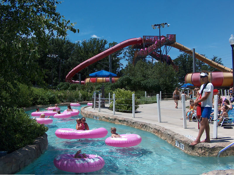 Deep River Waterpark | Crown Point, IN 46307 | Water Activities for