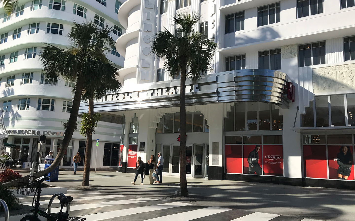 Lincoln Road Shopping District In Miami Beach South Beach