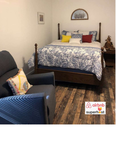 Bourbon Oak Hideaway 1