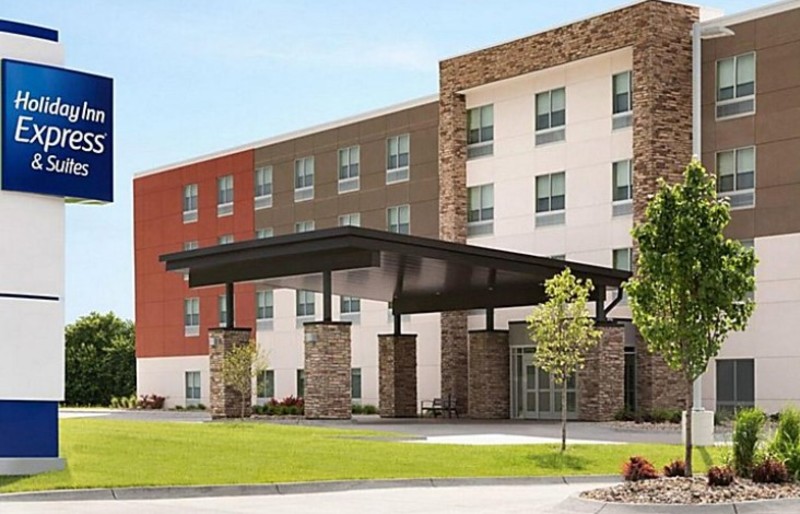 Holiday Inn Express & Suites