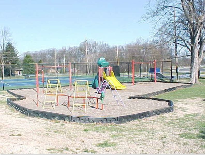 Jones Avenue Park & Don Harned Little League Field