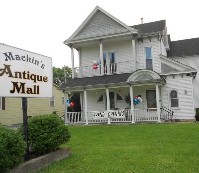 Mackin’s Antique Mall