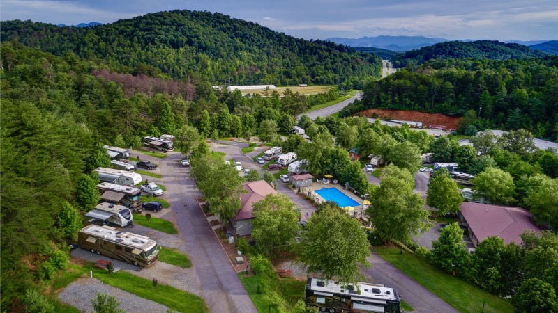 Full hookup campgrounds near asheville nc